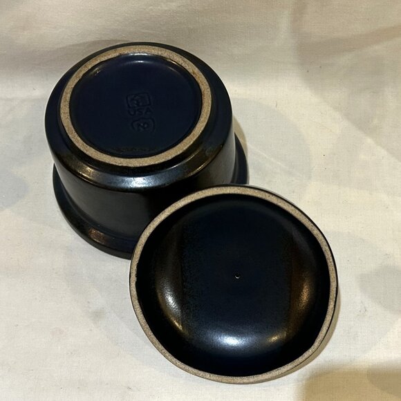 Iron Mountain Stoneware Lidded Sugar Bowl Blue Ridge Pattern EUC - Picture 6 of 10